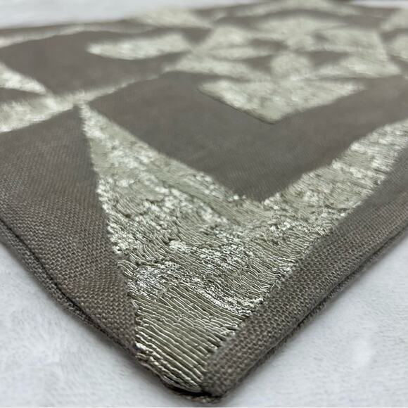 Williams Sonoma Beaded Lyncort Zardozi Linen Lumbar Pillow Cover Geo 14 x 22 NWT - Picture 2 of 5